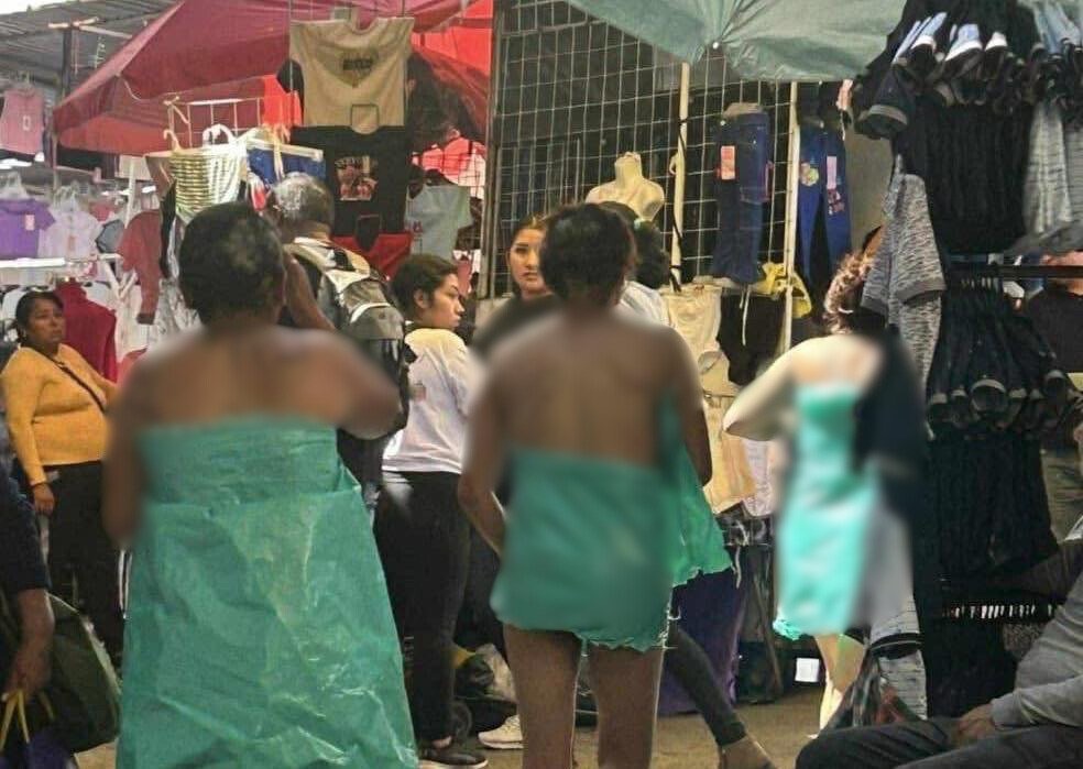 Tres mujeres rapadas y humilladas por robo en mercado poblano