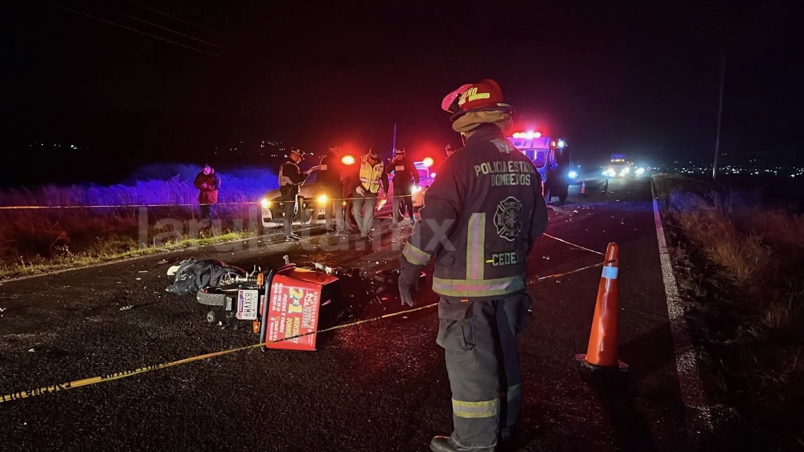 Muere motociclista tras chocar contra autobús en Libres