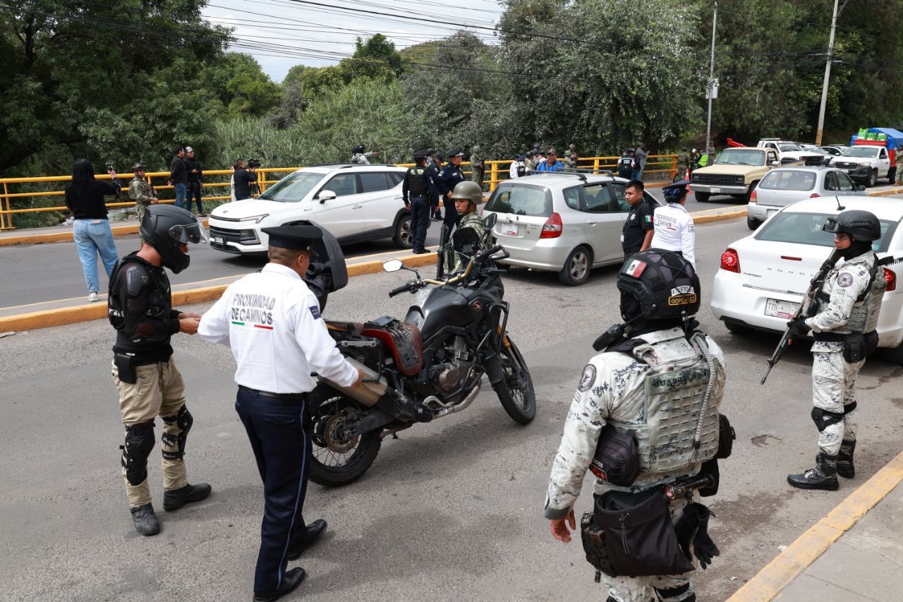 Detienen a presunta extorsionadora del mercado Morelos y retiran cámaras ilegales en Amozoc