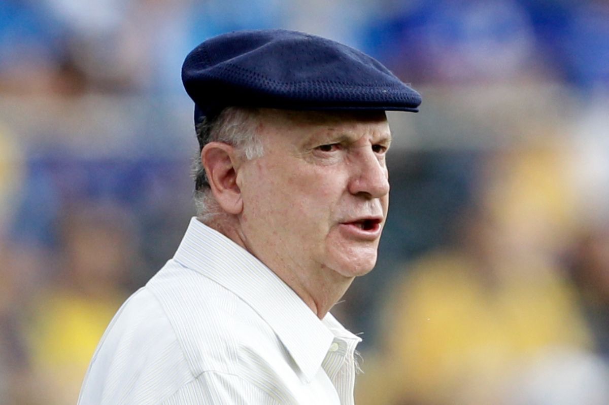 Inician campaña para que el Estadio Cuauhtémoc lleve el nombre de Manuel Lapuente