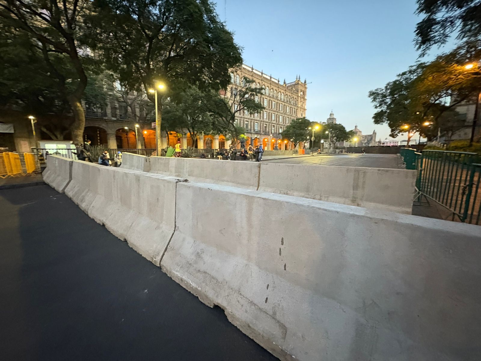 El miedo no anda en burro: más vallas, más policías y más blindaje en el Centro Histórico