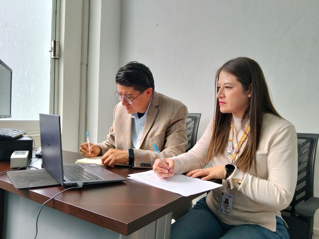 Identifican a joven extranjera asesinada en bar del sur de Puebla