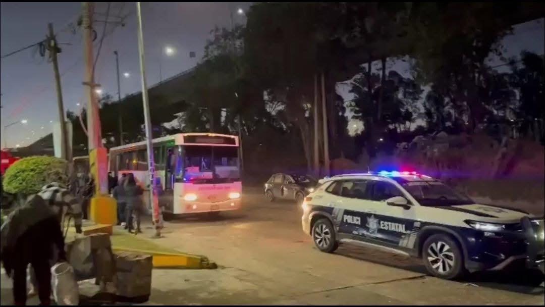 Violento asalto a autobús en la México-Puebla: cuatro heridos tras resistirse