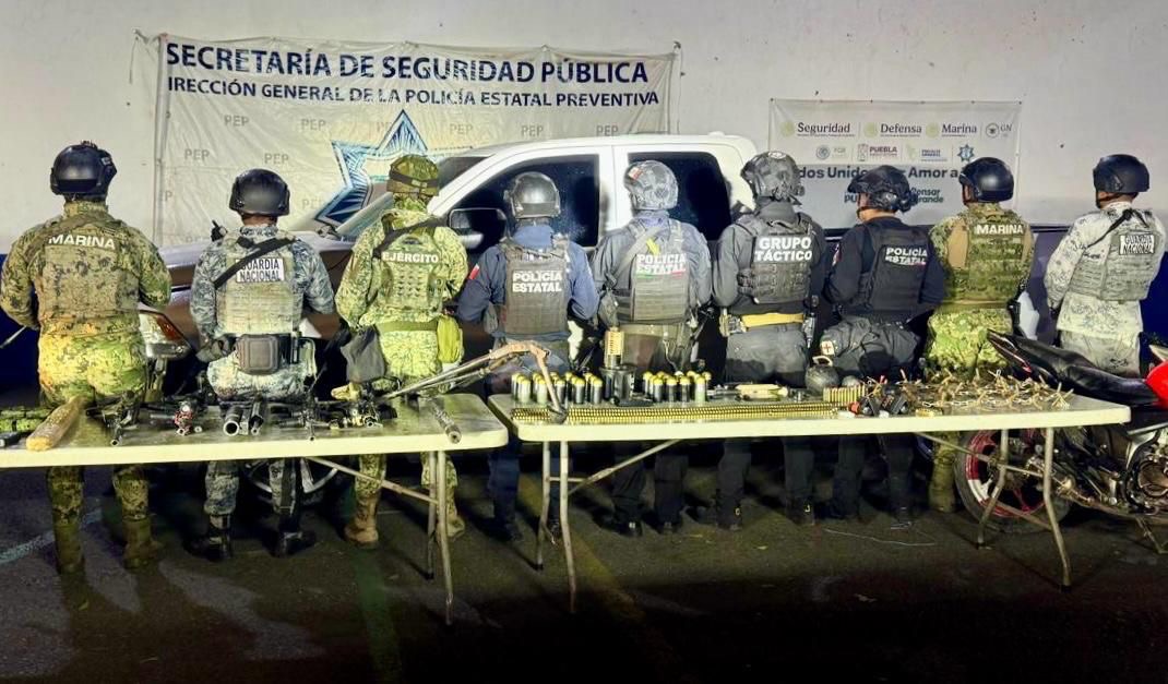 Fuerzas federales aseguran armamento y equipo táctico en tres municipios de Puebla