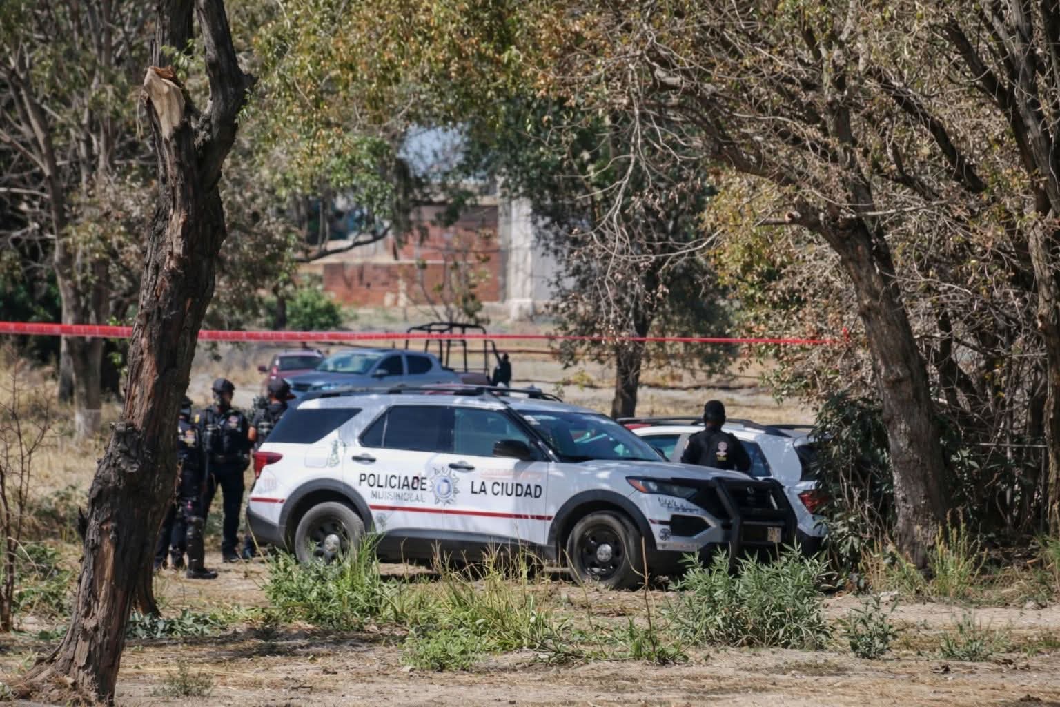 Con signos de tortura, abandonan dos cuerpos en barranca de Puebla capital