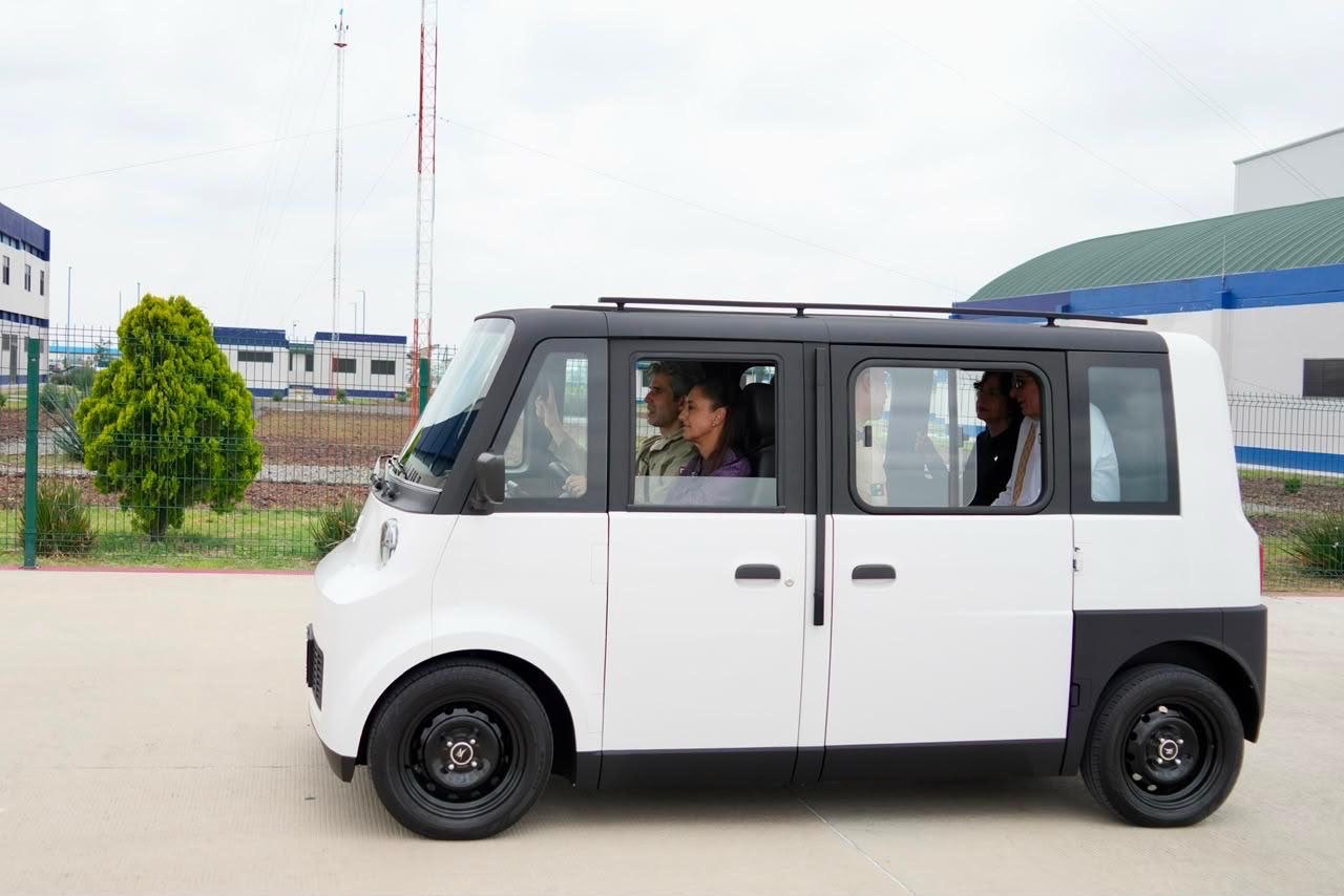 Presentan Olinia, el nuevo vehículo eléctrico mexicano; su precio rondará los 150 mil pesos
