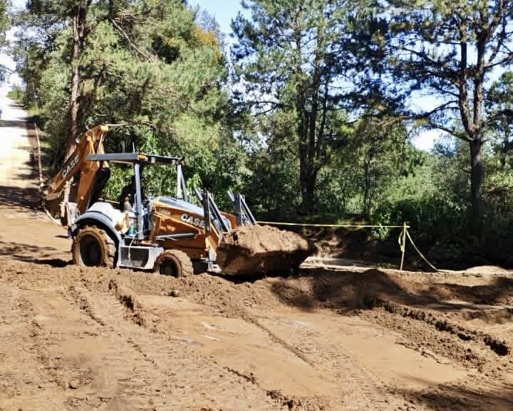 Restablecen acceso a Tzicuilapan tras afectaciones por lluvias en Tlatlauquitepec